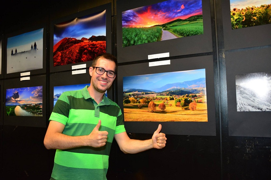 Adam Kováč je úspešný mladý fotograf. Jeho prácu si môžete pozrieť na http://amkophoto.weebly.com/