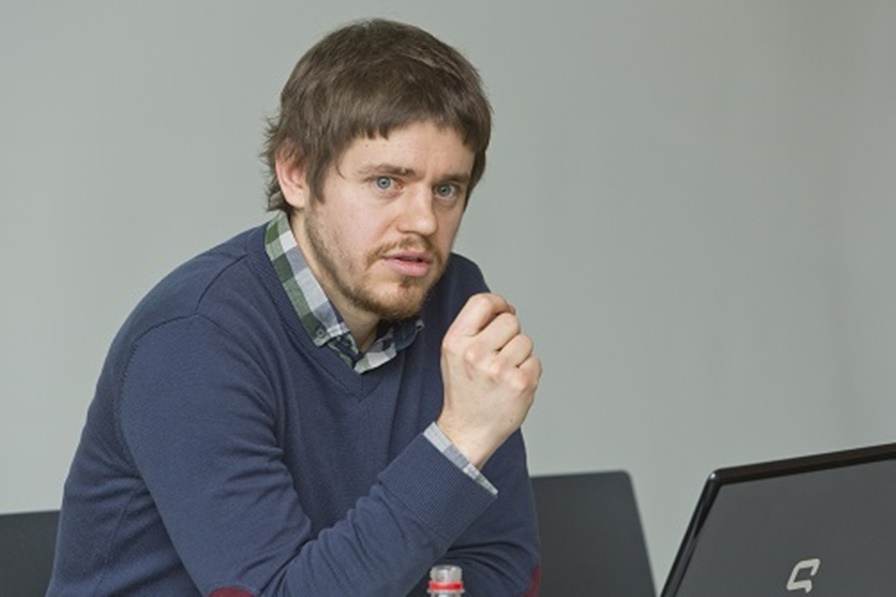 Michal Cenker, spolupracovník Ústavu medzinárodných vzťahov v Prahe