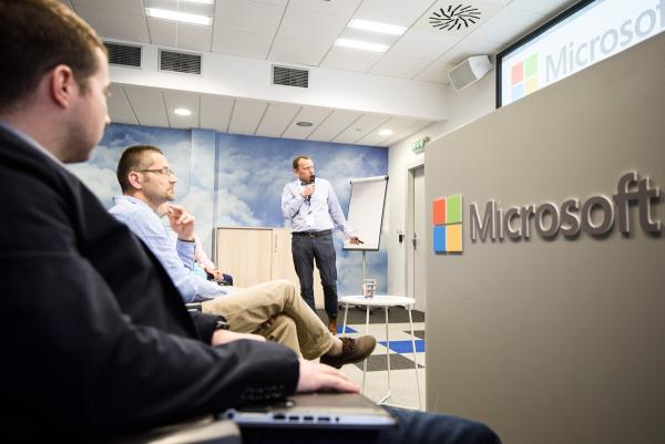 Predstavenie programu Techsoup - Pavel Hrica z Nadácie PontisZdroj: SKPR Strategies
