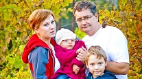 Ťažko chorá bojovníčka Hanka trpí ťažkým ochorením: Pomôžme jej posadiť sa!