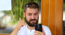 Ľuďom so sluchovým postihnutím pomáhajú online tlmočníčky