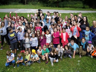 Johnson Controls prináša do detských domovov finančné vzdelávanie