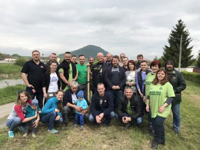 Aj vďaka dobrovoľníkom z Plzeňského Prazdroja Slovensko Veľký Šariš rozkvitá