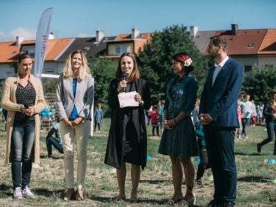 Počas prvého týždňa projektu Čerstvé hlavičky rozdali školákom 4,8 ton jabĺk