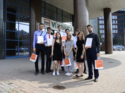 VÚB banka otvorila svoje dvere už po druhýkrát 20-tim mladým stážistom