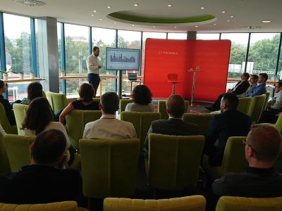 VÚB banka: Drží krok s dobou a neustále sa vzdeláva