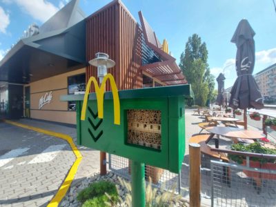 Pri Mekáčoch vyrástli novostavby hmyzích hotelov