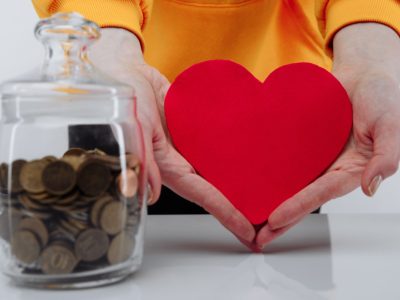Firmy odštartovali prípravy na tohtoročný #GivingTuesday. Inšpirujte sa aj vy