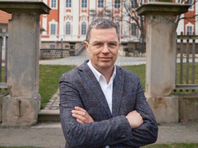 Filantrop z kláštora nechal úspešnú firmu bratovi. Môj čas má väčšiu hodnotu ako peniaze, tvrdí Jan Školník (podcast)